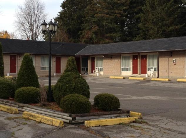 Lotus Motel Cobourg Exterior photo