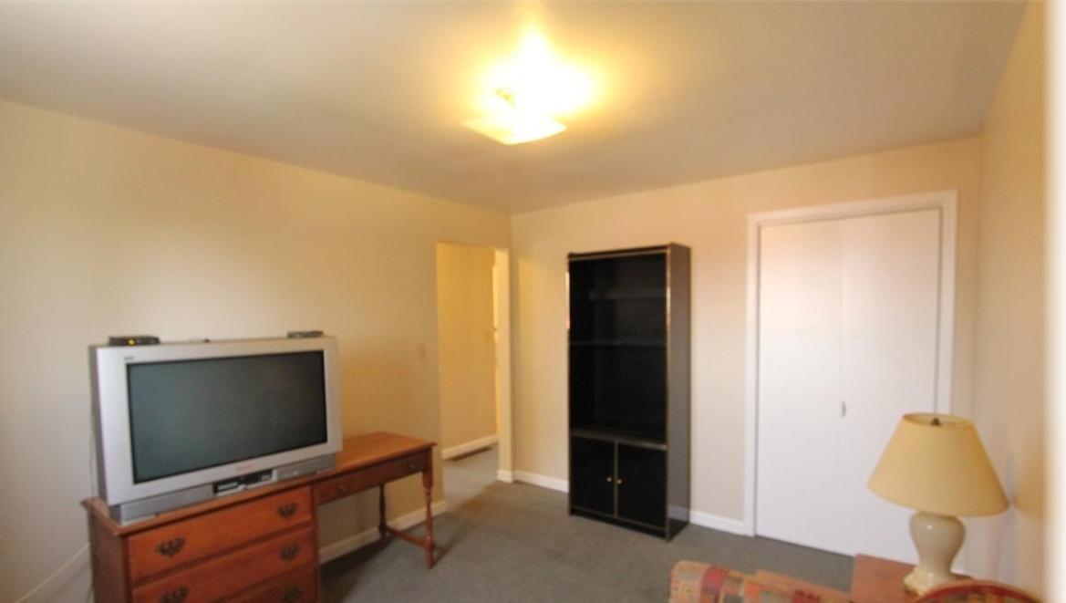 Lotus Motel Cobourg Room photo
